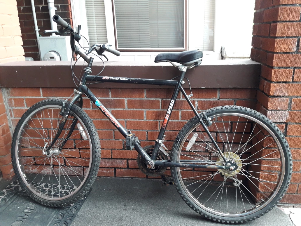 Sport's Bike for sale image indicator(2)