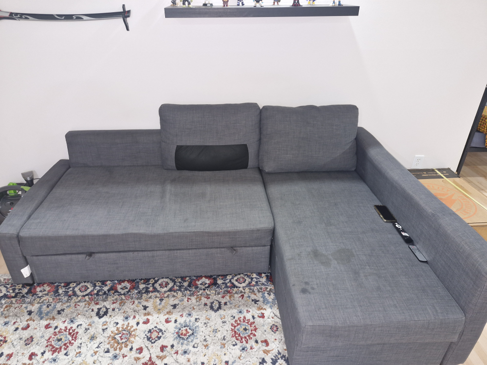 ikea couch (Friheten) pull out