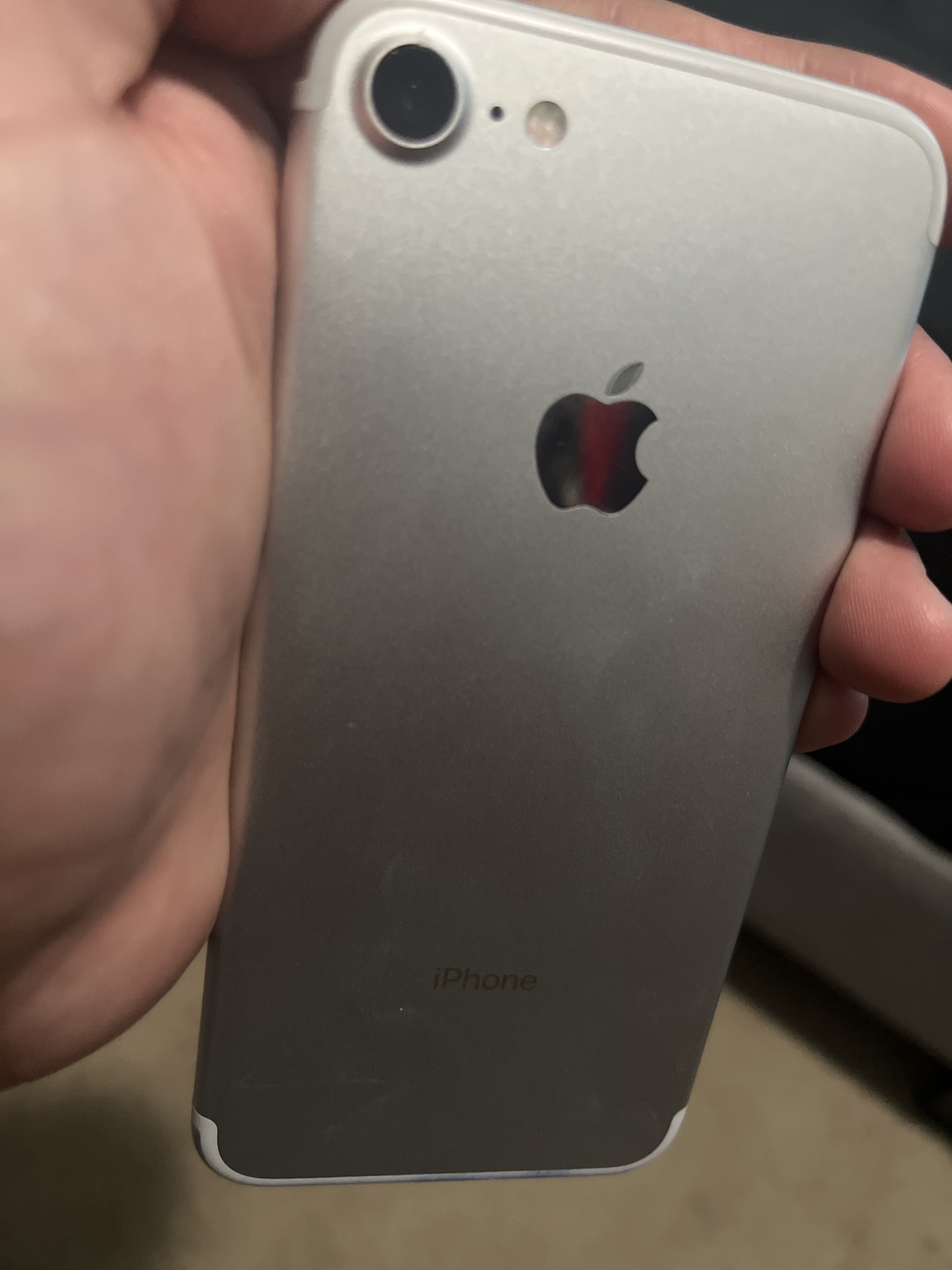 Unlocked IPhone 7 - photo 2