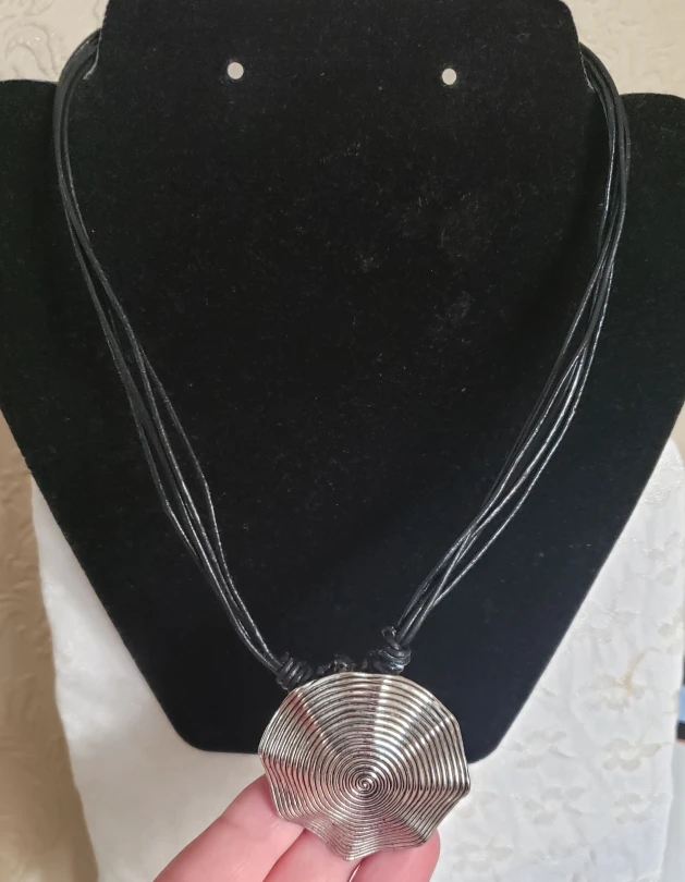 3 style  leather suede choker image indicator(2)