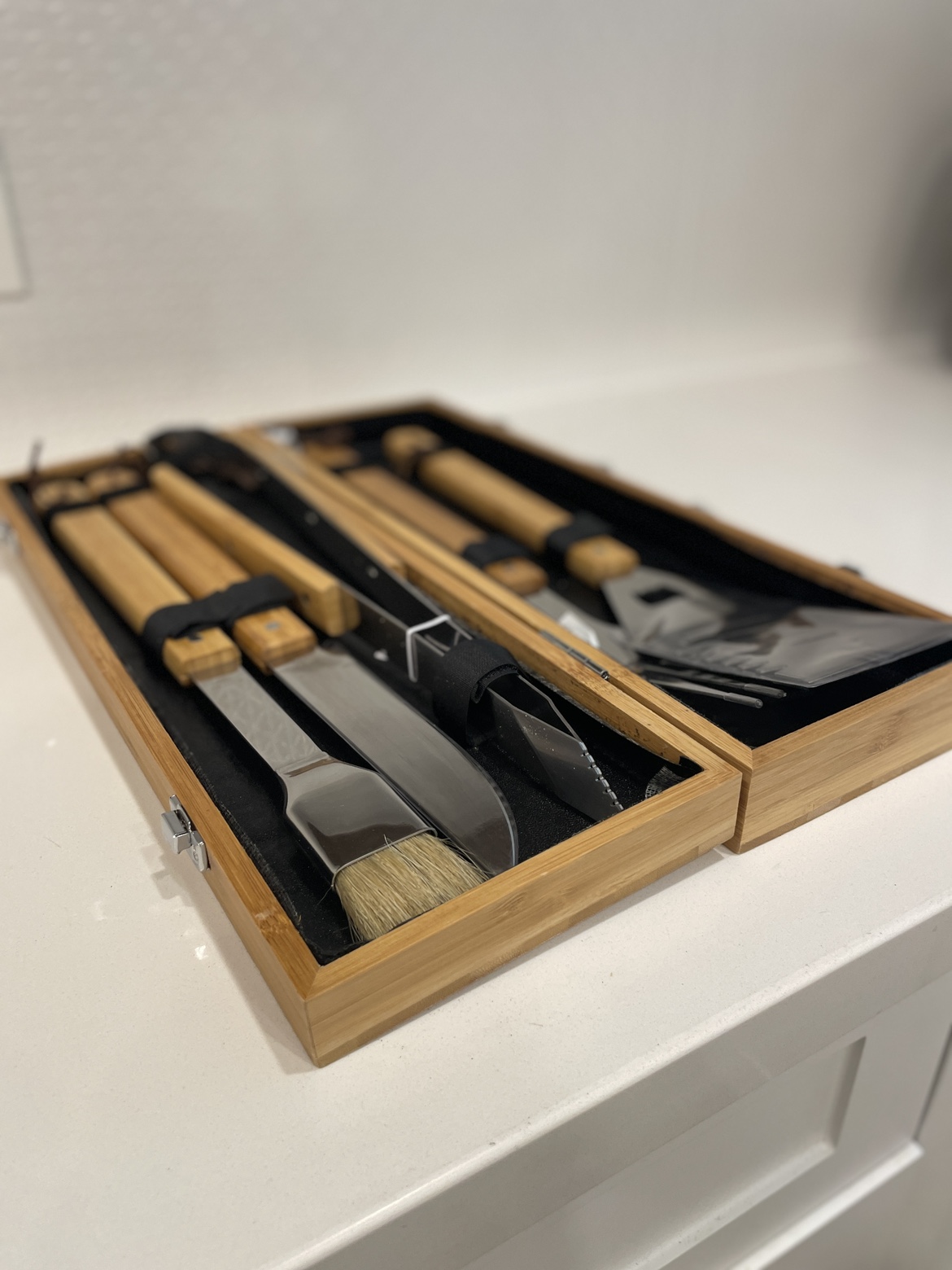 BBQ Set - 5 Pieces - Wood Finish (Brand New)