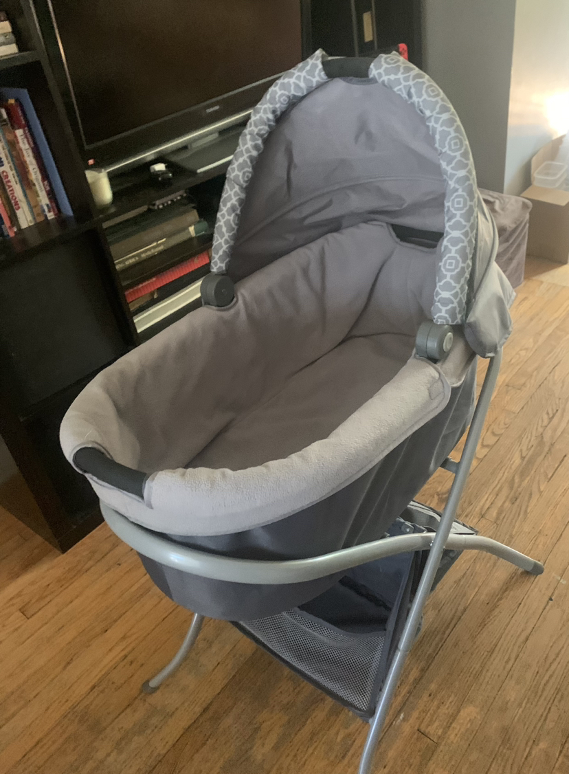 Baby bassinet with stand