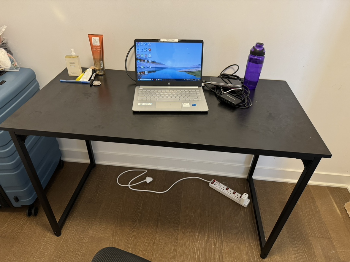 Sturdy desk
