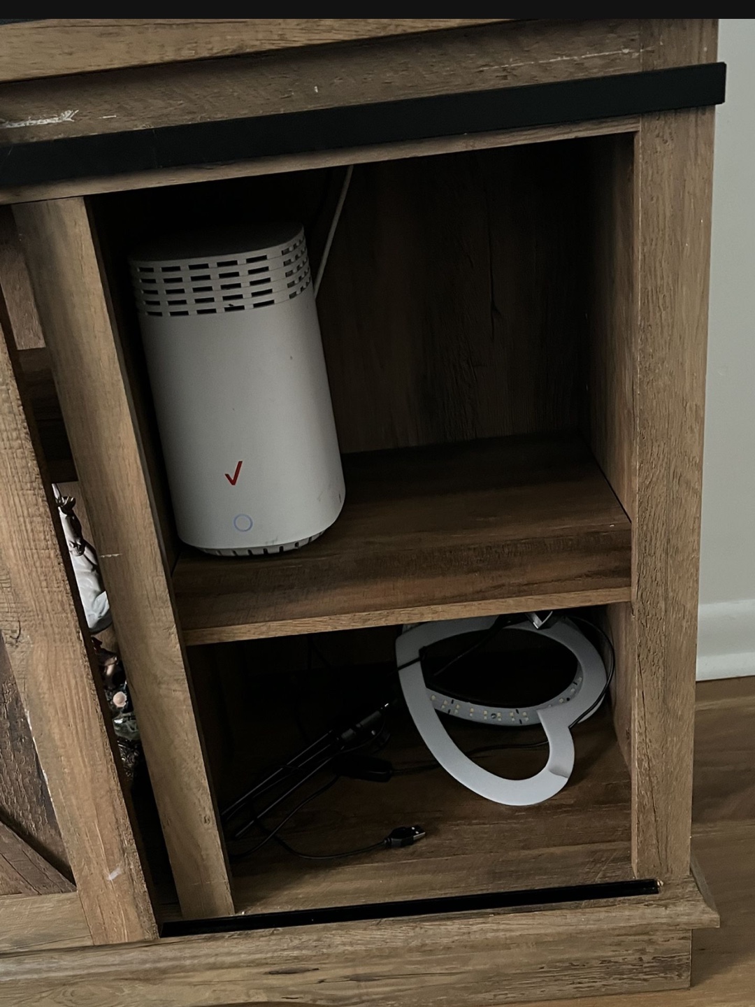 TV stand - photo 4