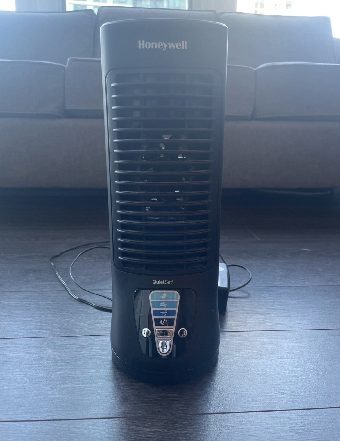 Fan (Save $30) thumbnail