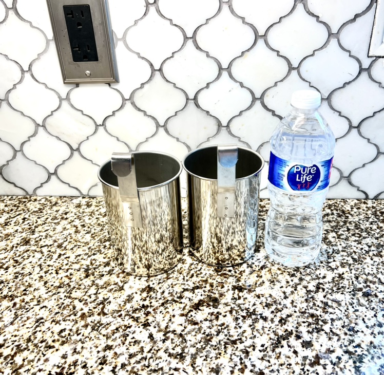 Utensils holders with hooks image indicator(4)