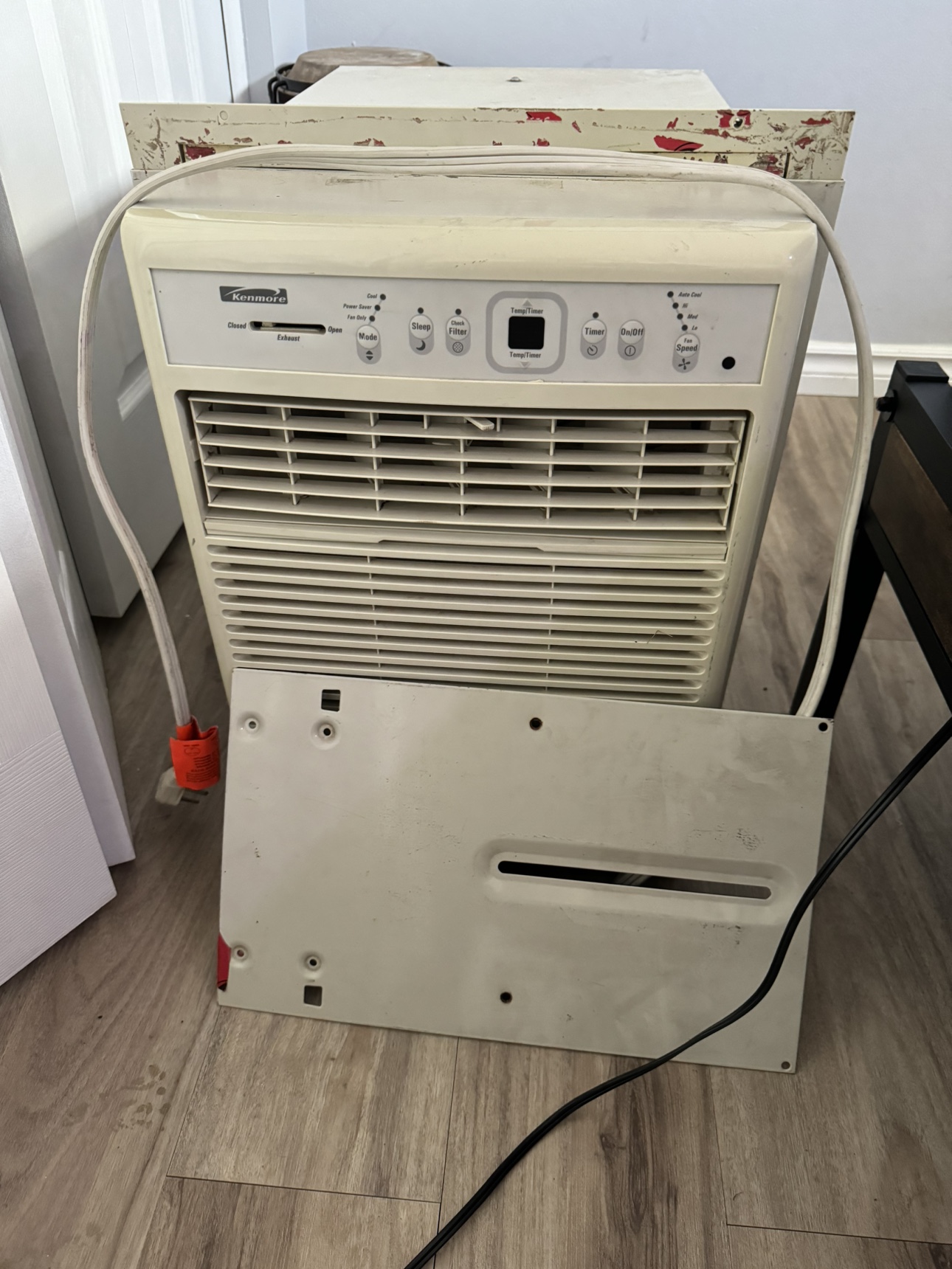 Kenmore 10,000btu vertical windowA/c unit - photo 5