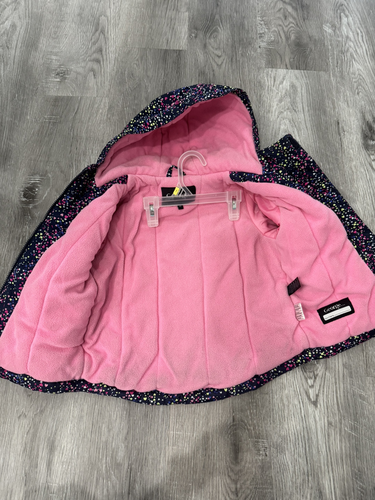 Outerwear for a girl - photo 2