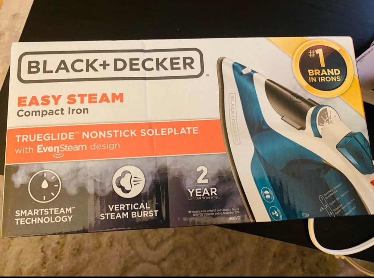 Black + Decker Easy Steam Compact Iron - photo 3