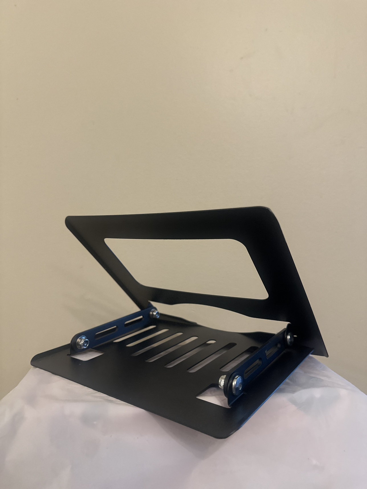 Adjustable Laptop Stand thumbnail