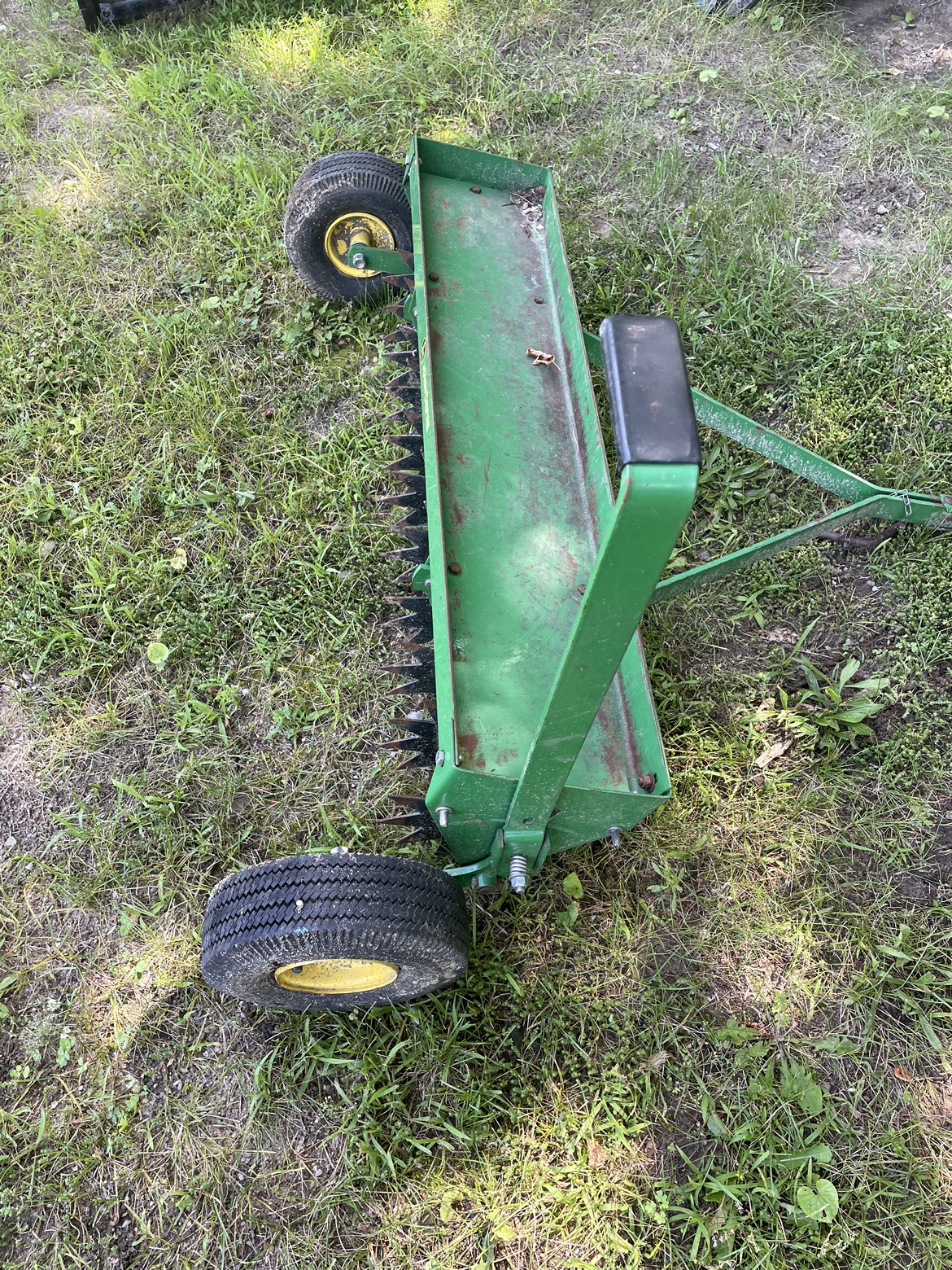John Deere Aerator Lawn Tractor - photo 2