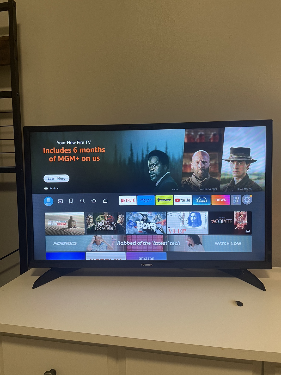Toshiba Fire Smart TV 32” thumbnail