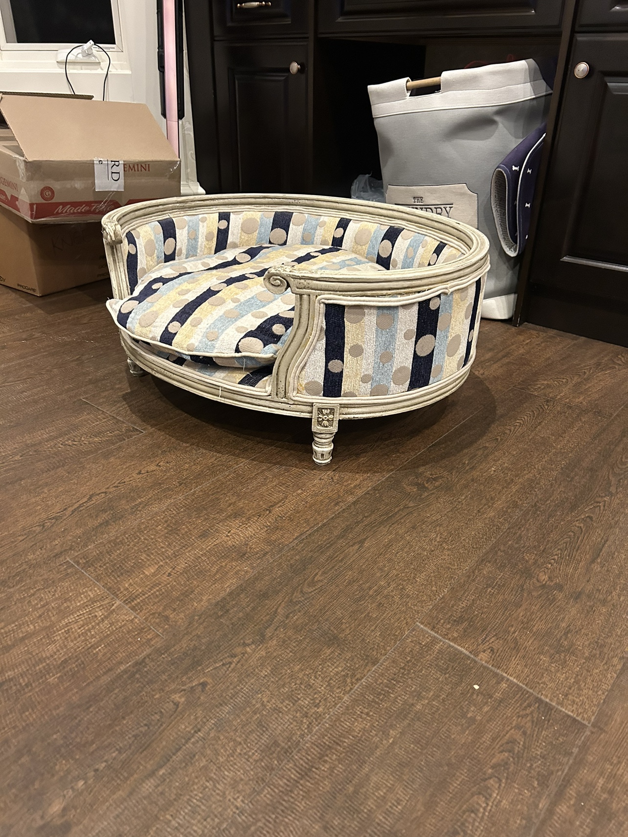 Dog bed