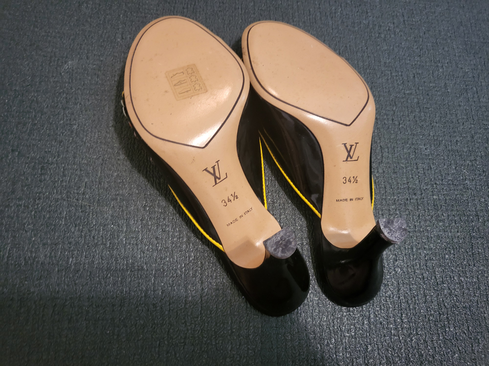 Louis vuitton flower heels - photo 2