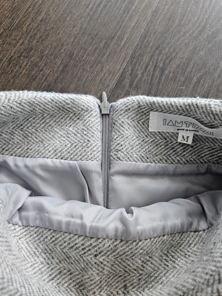 wool mini skirt - photo 2