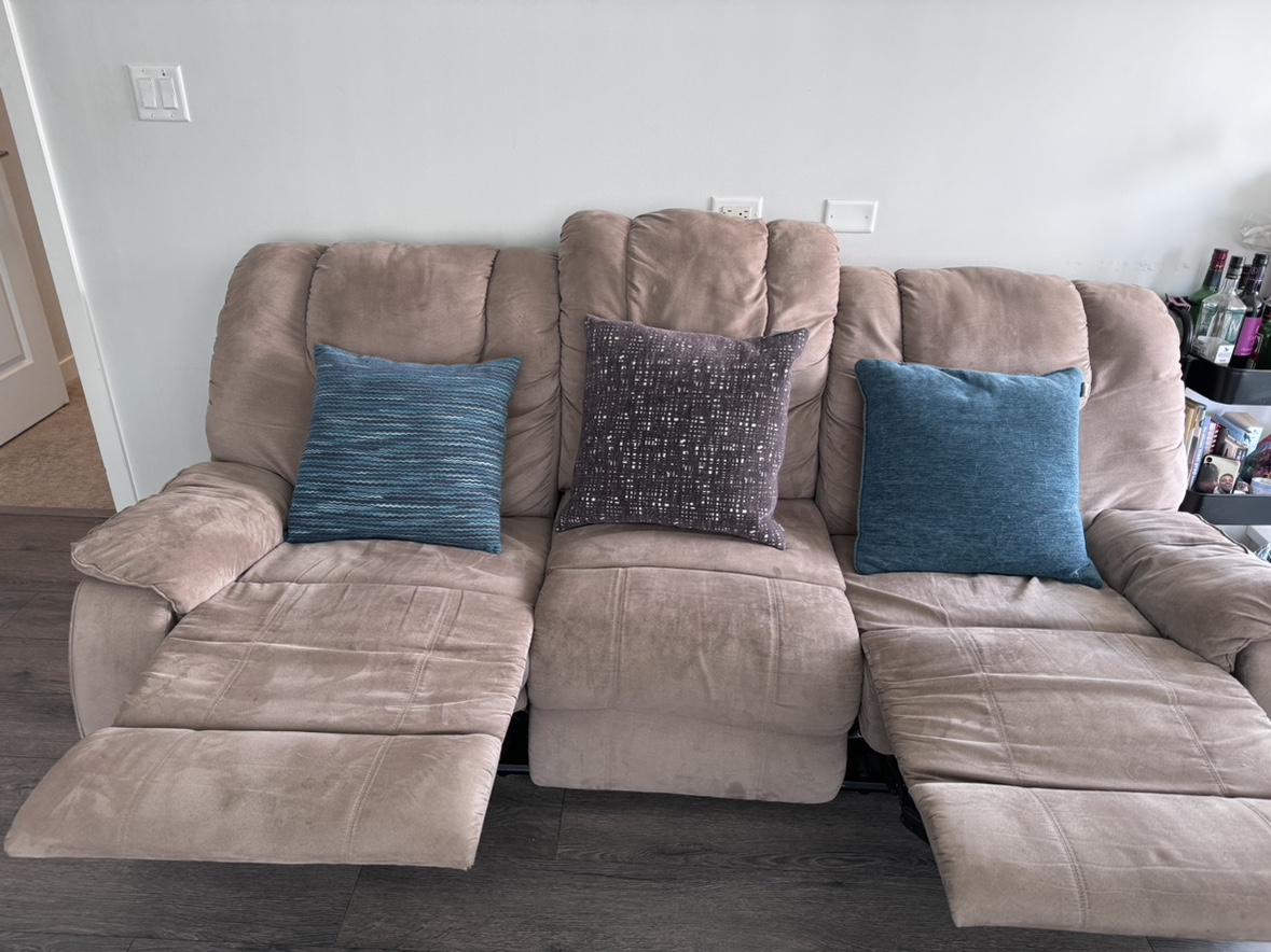 Tulen Reclining Sofa - photo 2