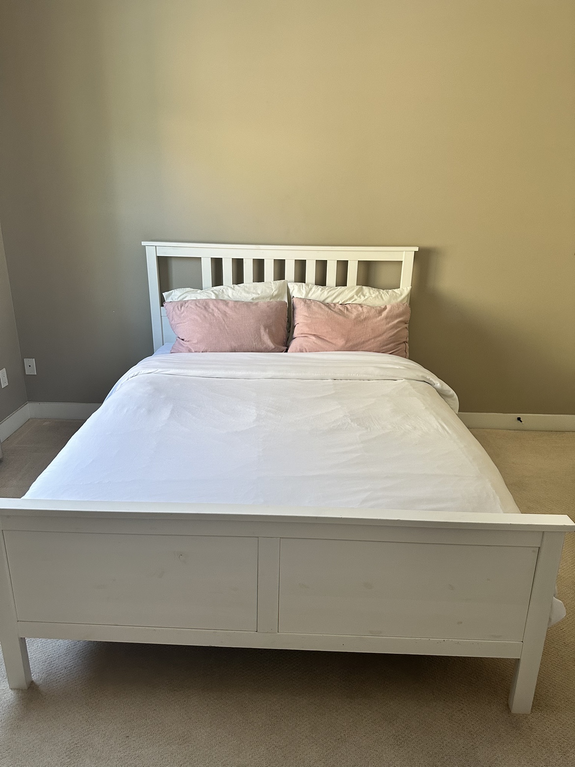 White IKEA HEMNES bed frame - photo 3