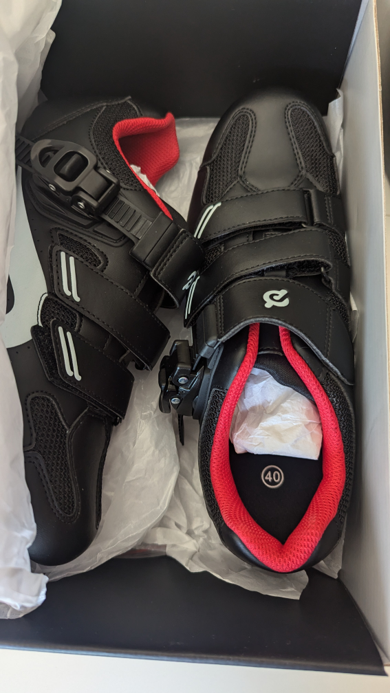 New Peloton Biking Shoes Size 40 = Women's 9, Men's 7