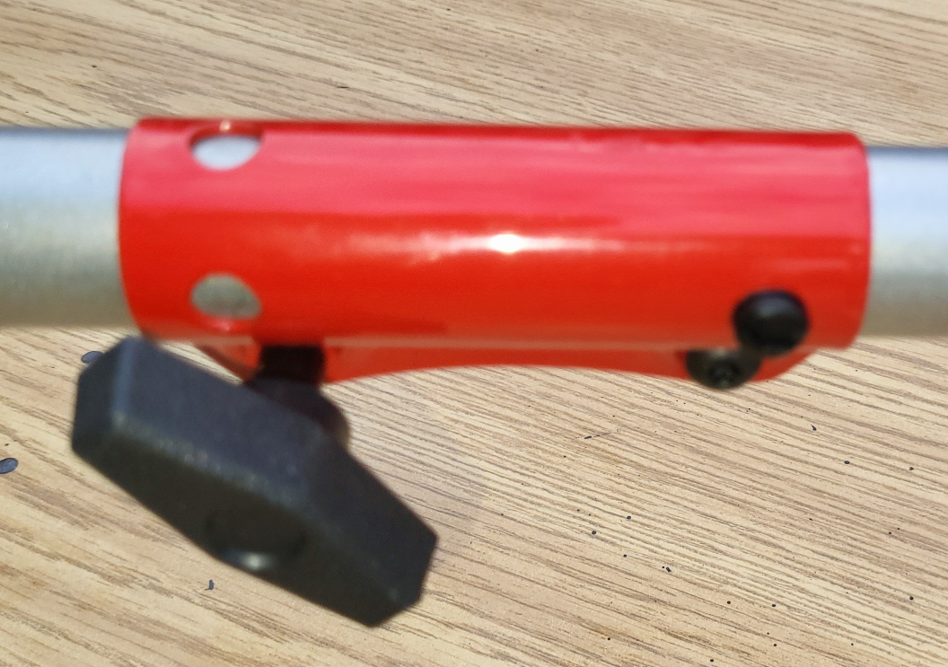 TROY-BILT 4-CYCLE GRASS TRIMMER 18" SWATH TB304BC - photo 3