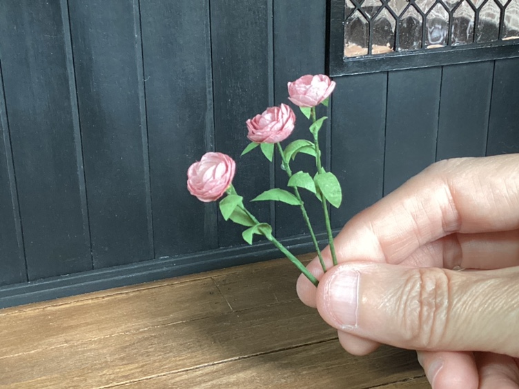 Miniature Peonies 1/12 Scale Dollhouse Decor image indicator(5)