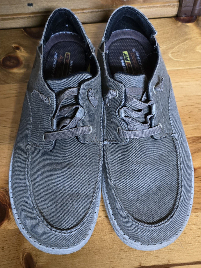 Sketchers Mens size 8.5/NeW thumbnail