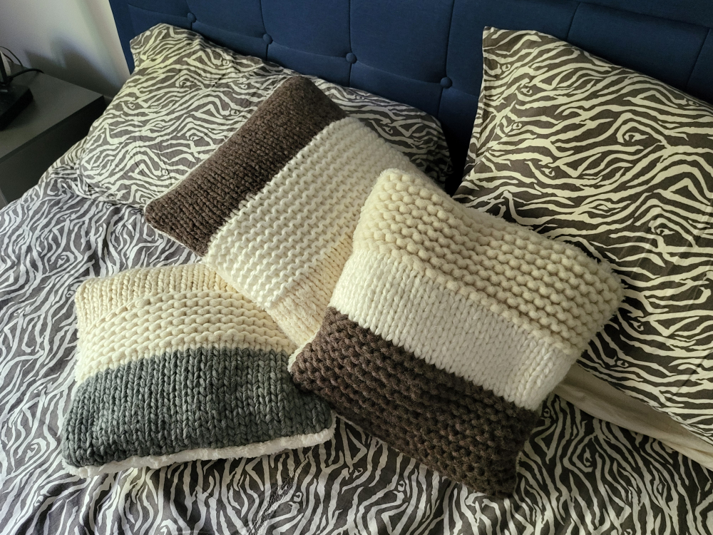 Decorative pillow set of 3 pcs ⚽️ image indicator(7)