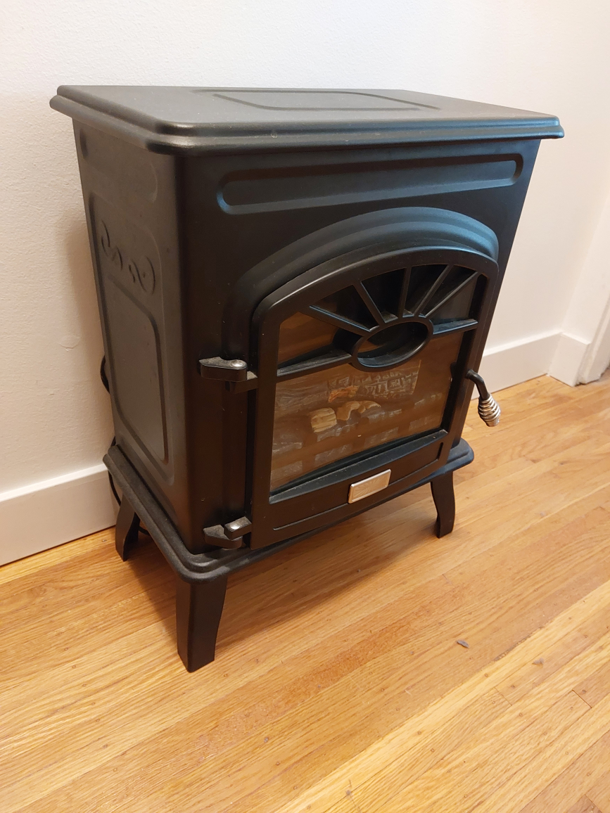 Small Electric Fireplace / Woodstove - photo 2