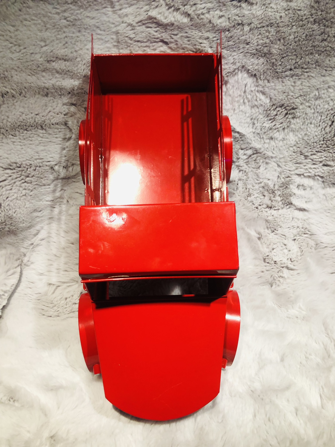🛻 Little Red Tin Truck for a planter or…? image indicator(5)