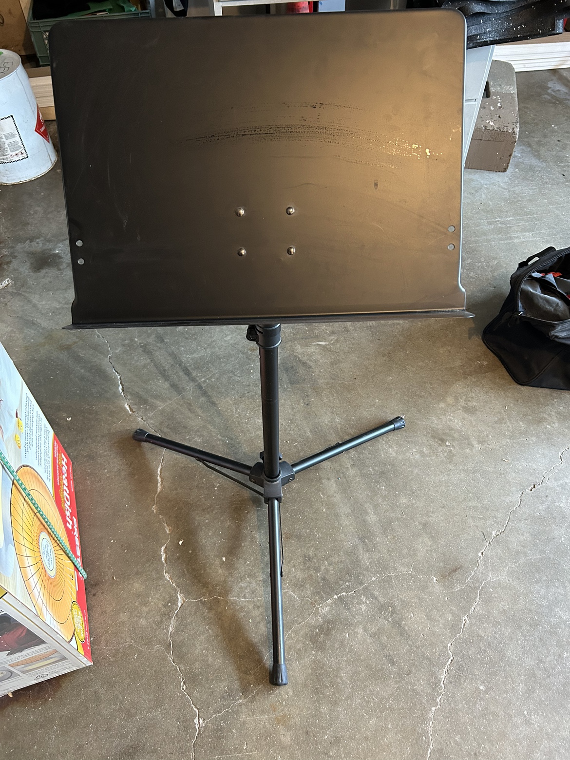 Music stand