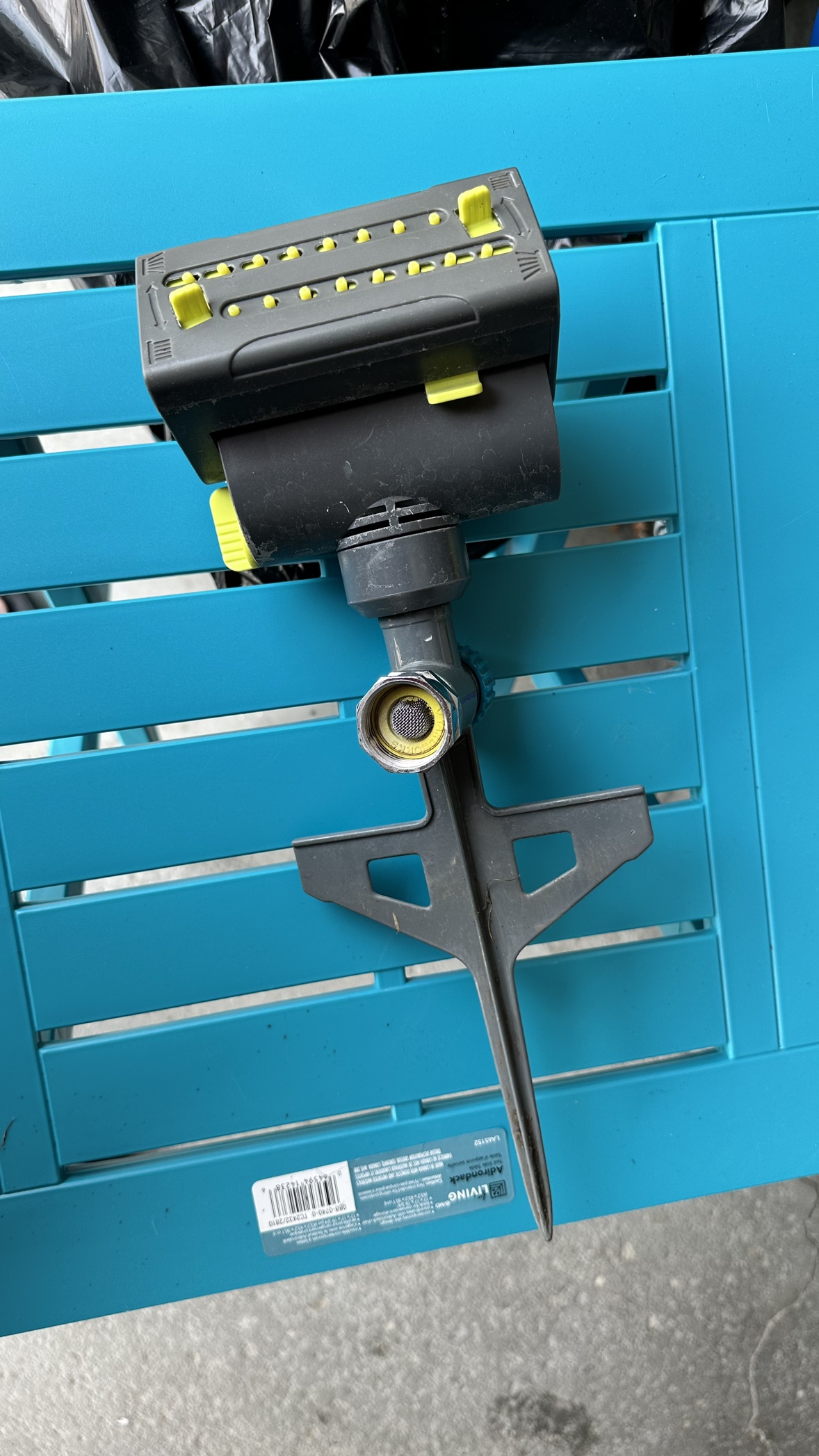 Yardworks Sprinkler on Metal Spike