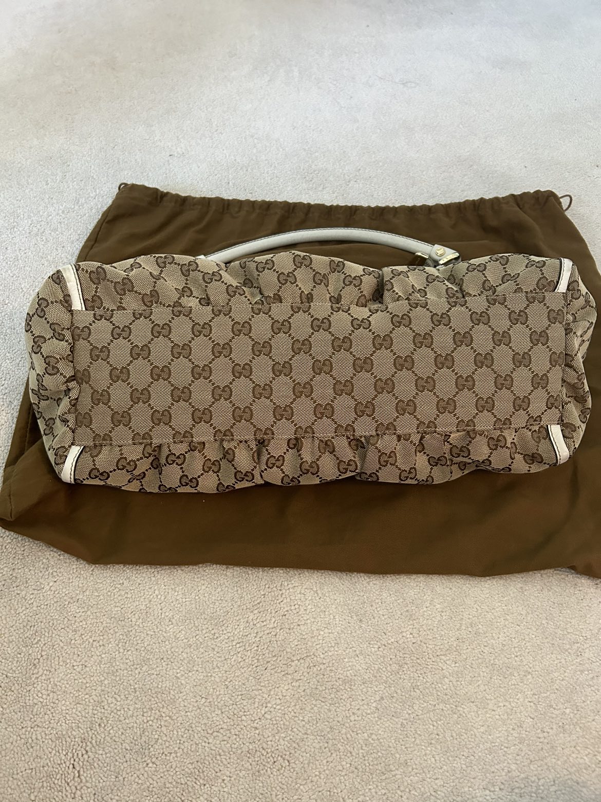 Gucci Abbey D ring bag-authentic image indicator(2)
