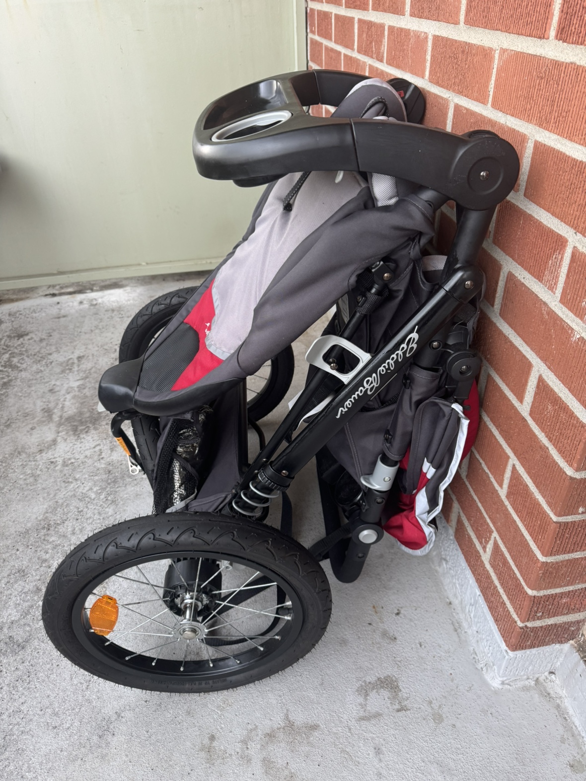 Jogger stroller - photo 2