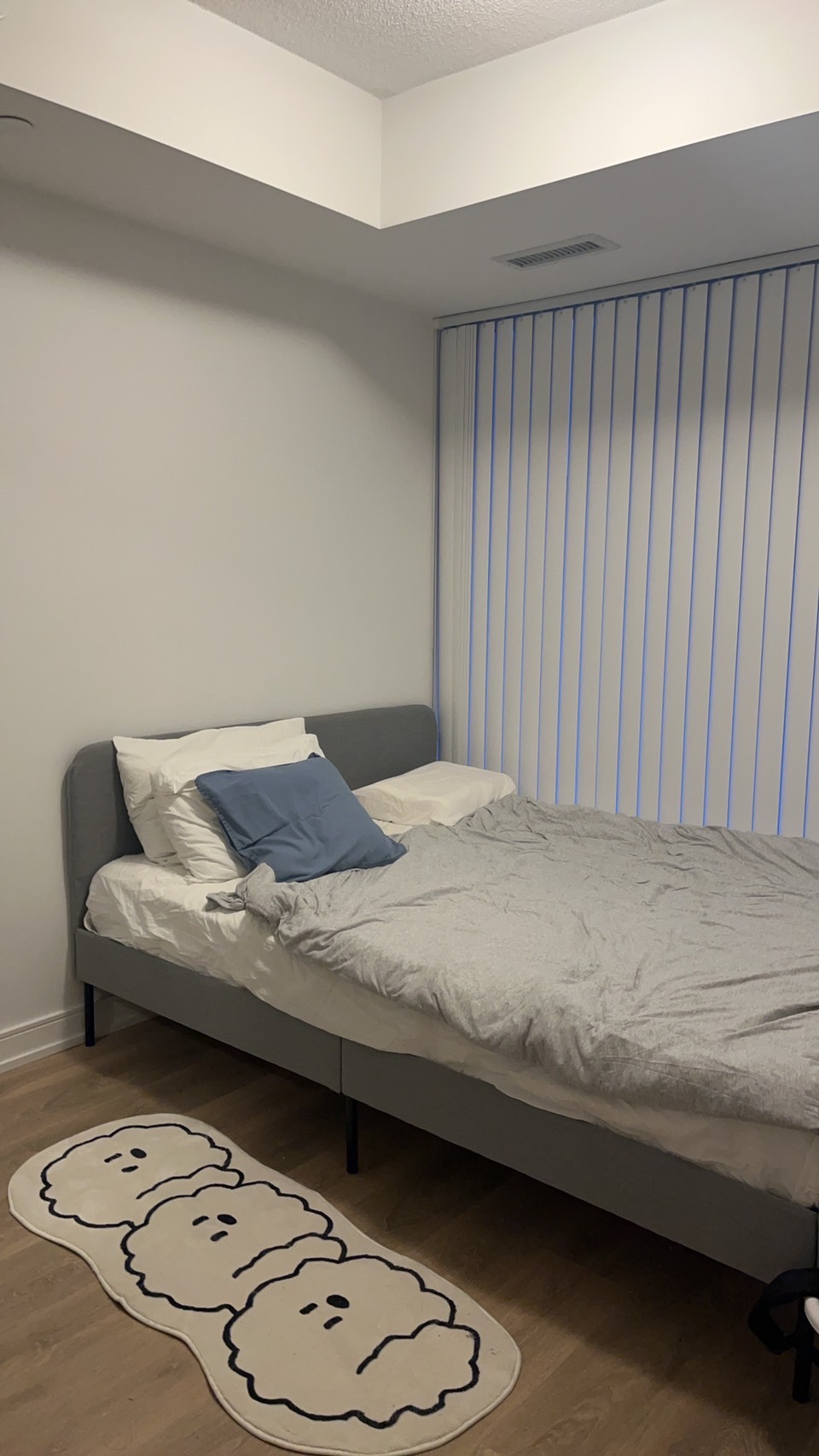 IKEA Queen size mattress ($480 > now $250) - photo 2