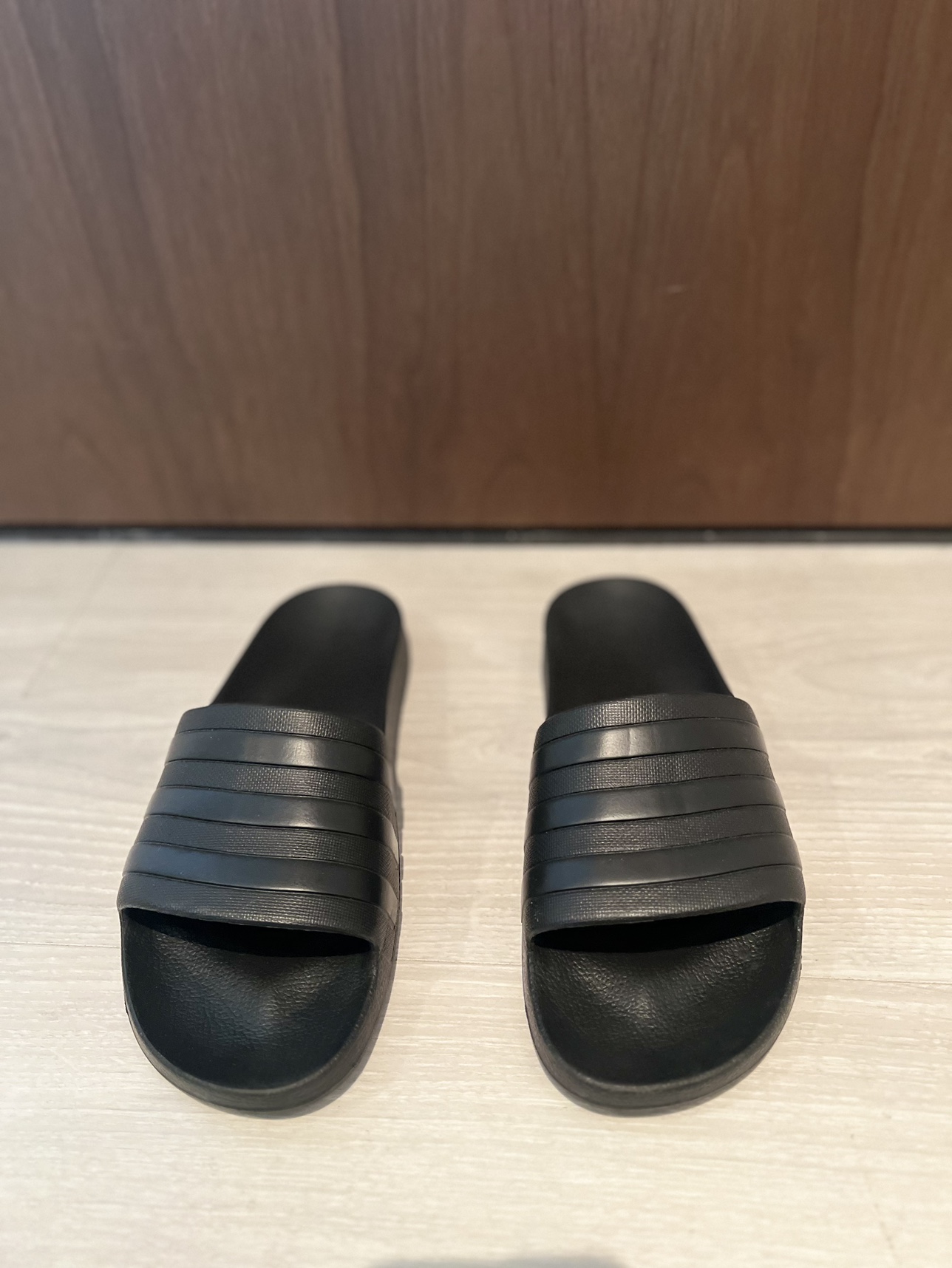 Adidas aqua slide sandal image indicator(2)