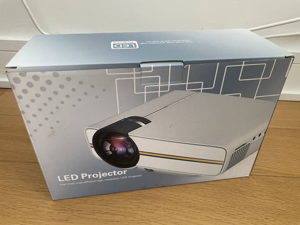 High-res LED Projector