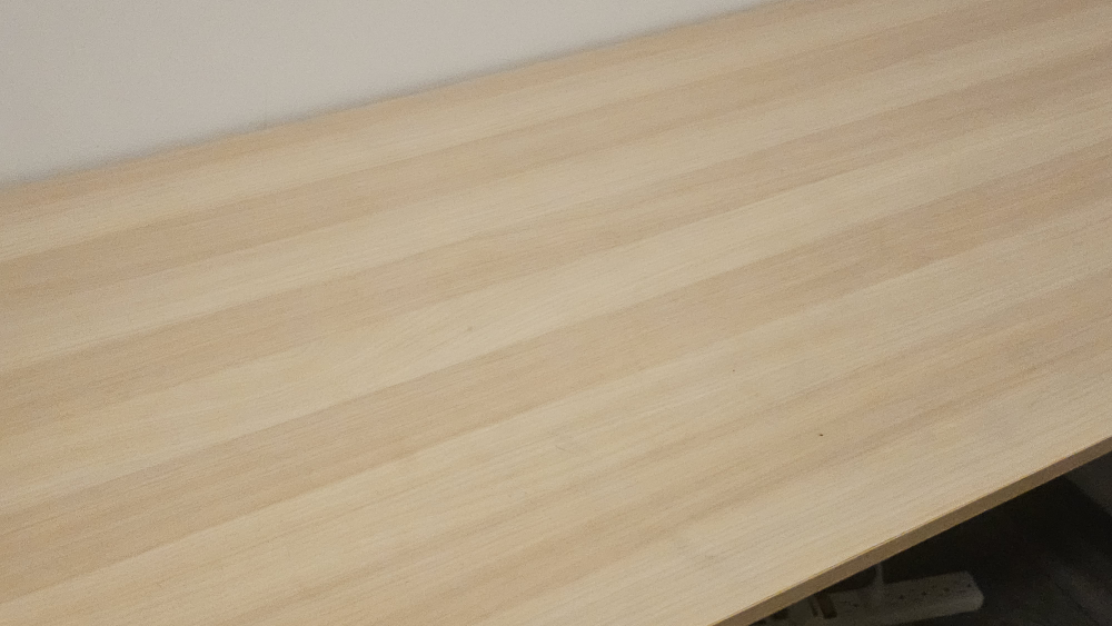 L shaped desk - see detail image - photo 3