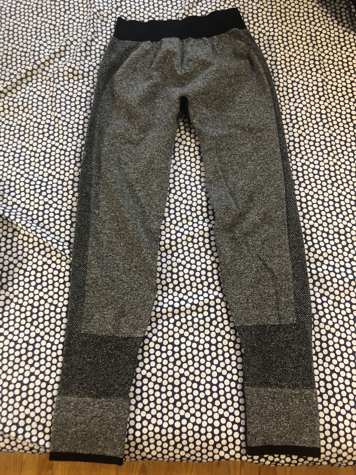 Leggings image indicator(2)