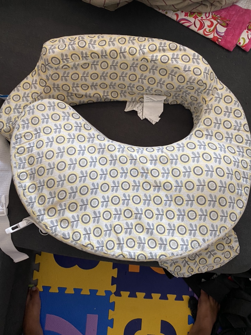 My Brest friend nursing pillow - photo 3