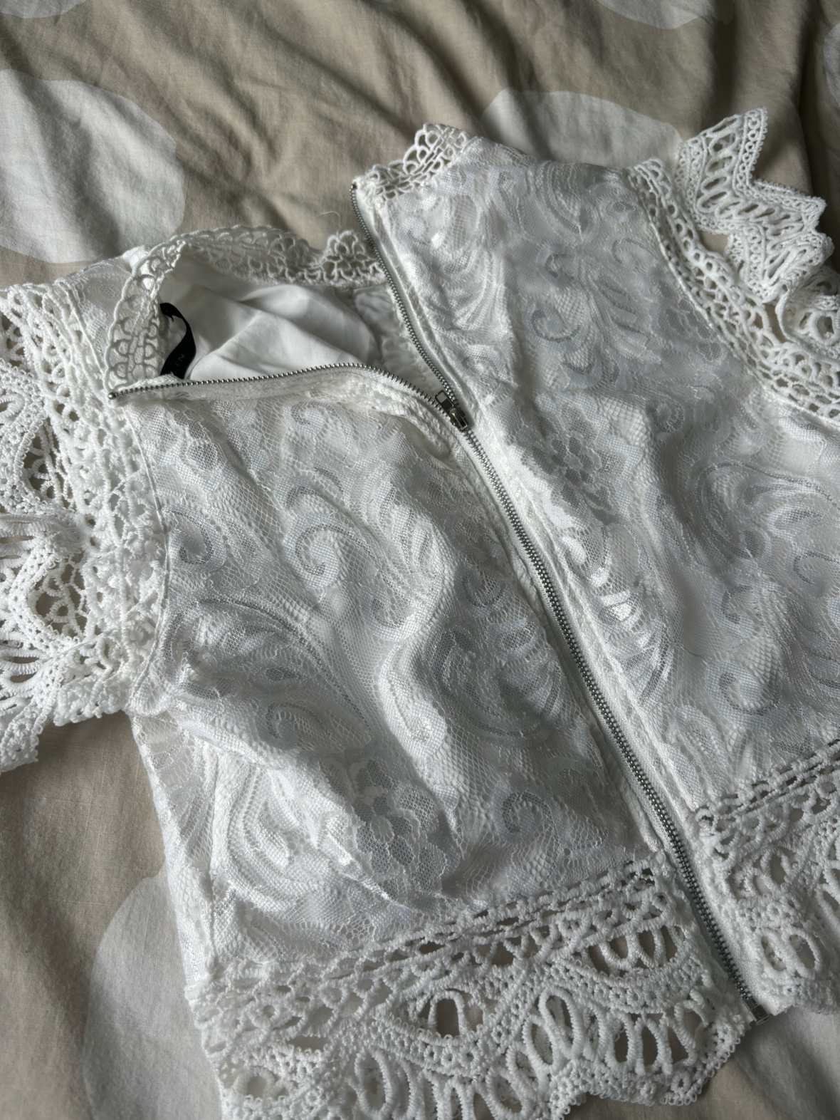 Lace top - photo 2