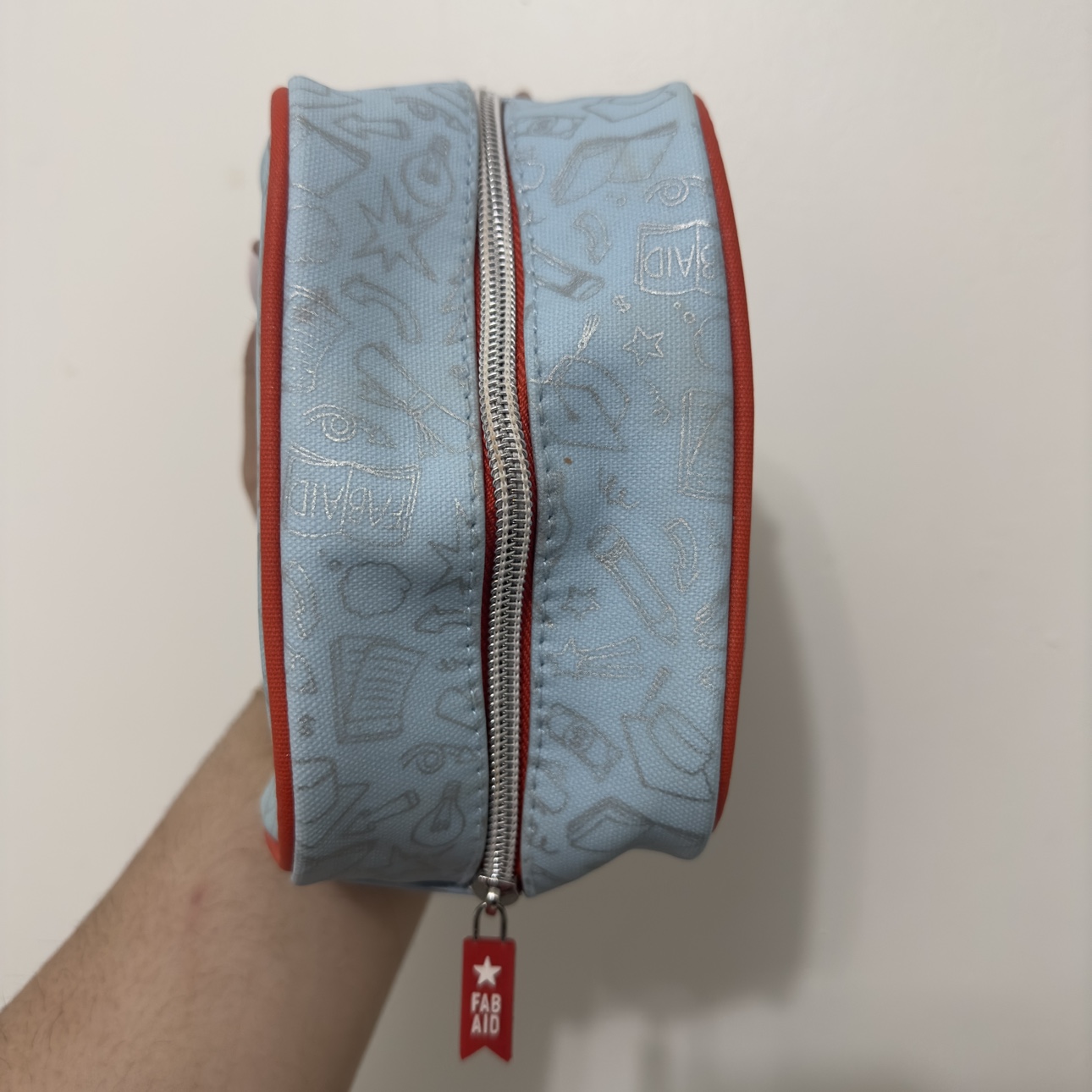 First Aid Beauty Cosmetic Bag image indicator(4)