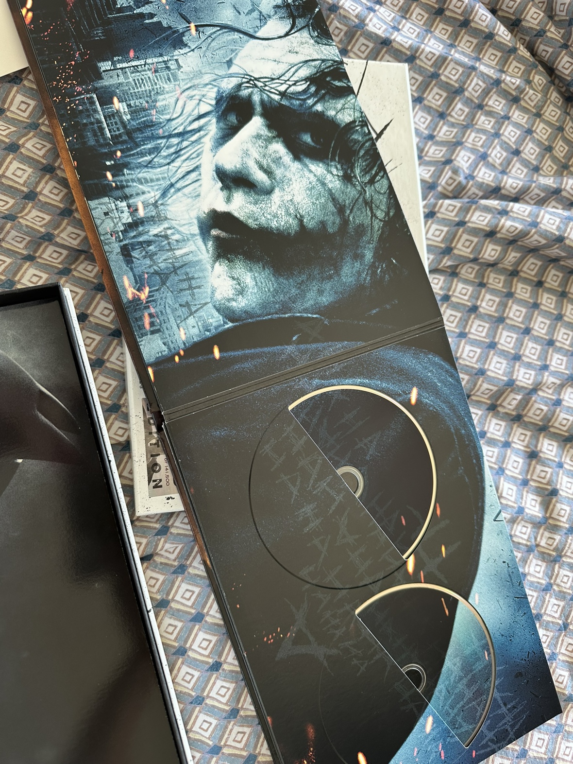 Batman trilogy image indicator(5)