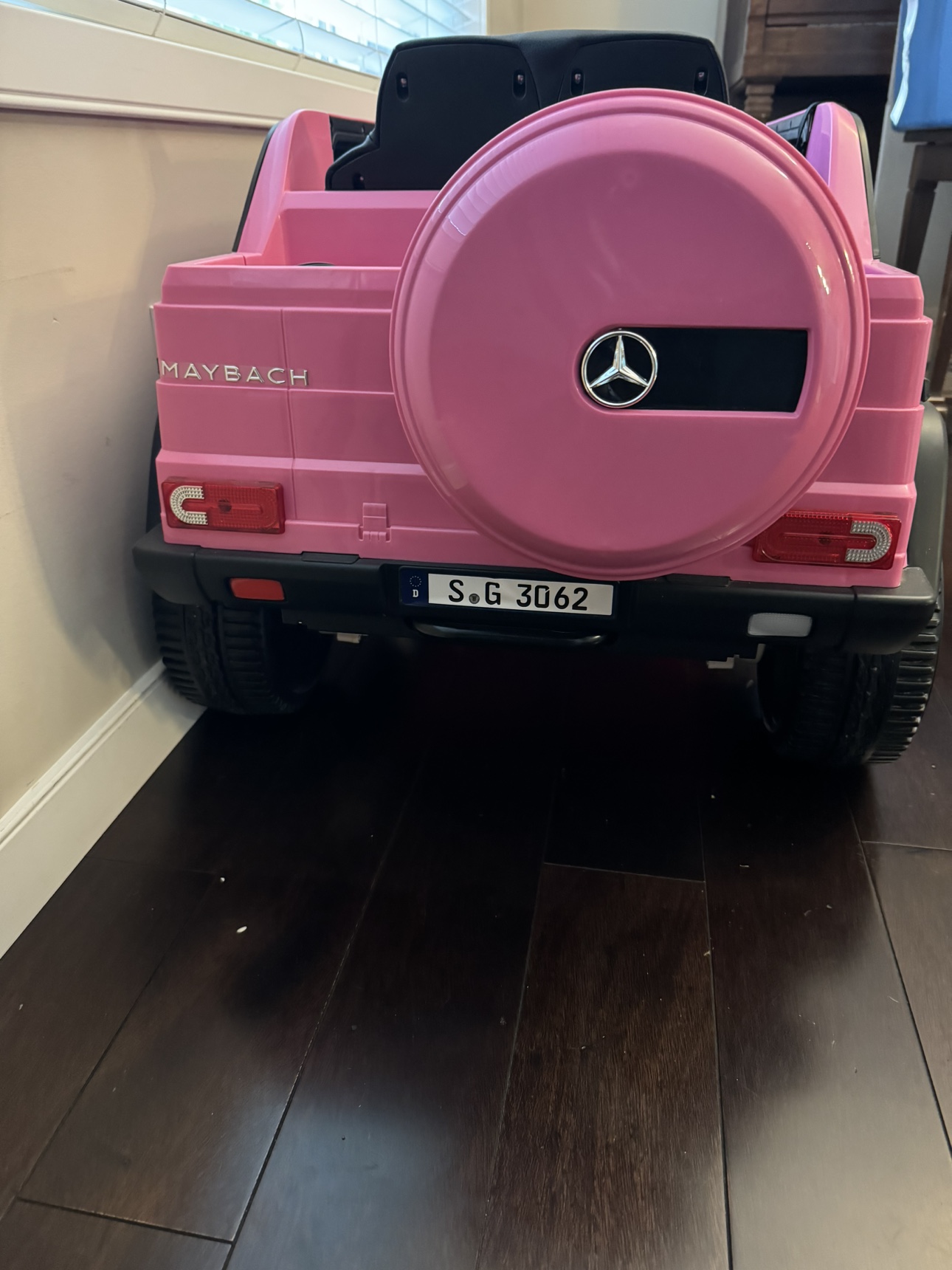 Electric Vehicle for Kids - Maybach G650S - photo 2