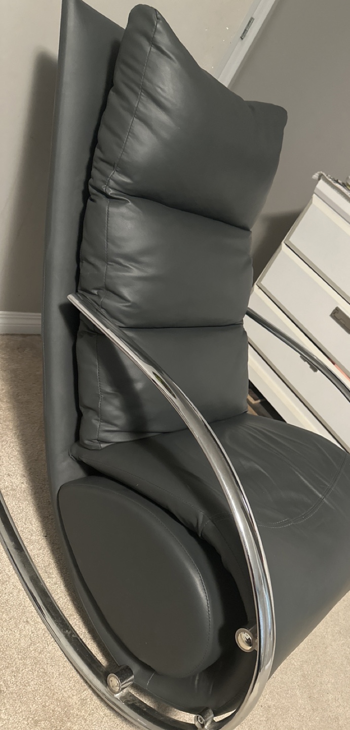 Rocking chair thumbnail