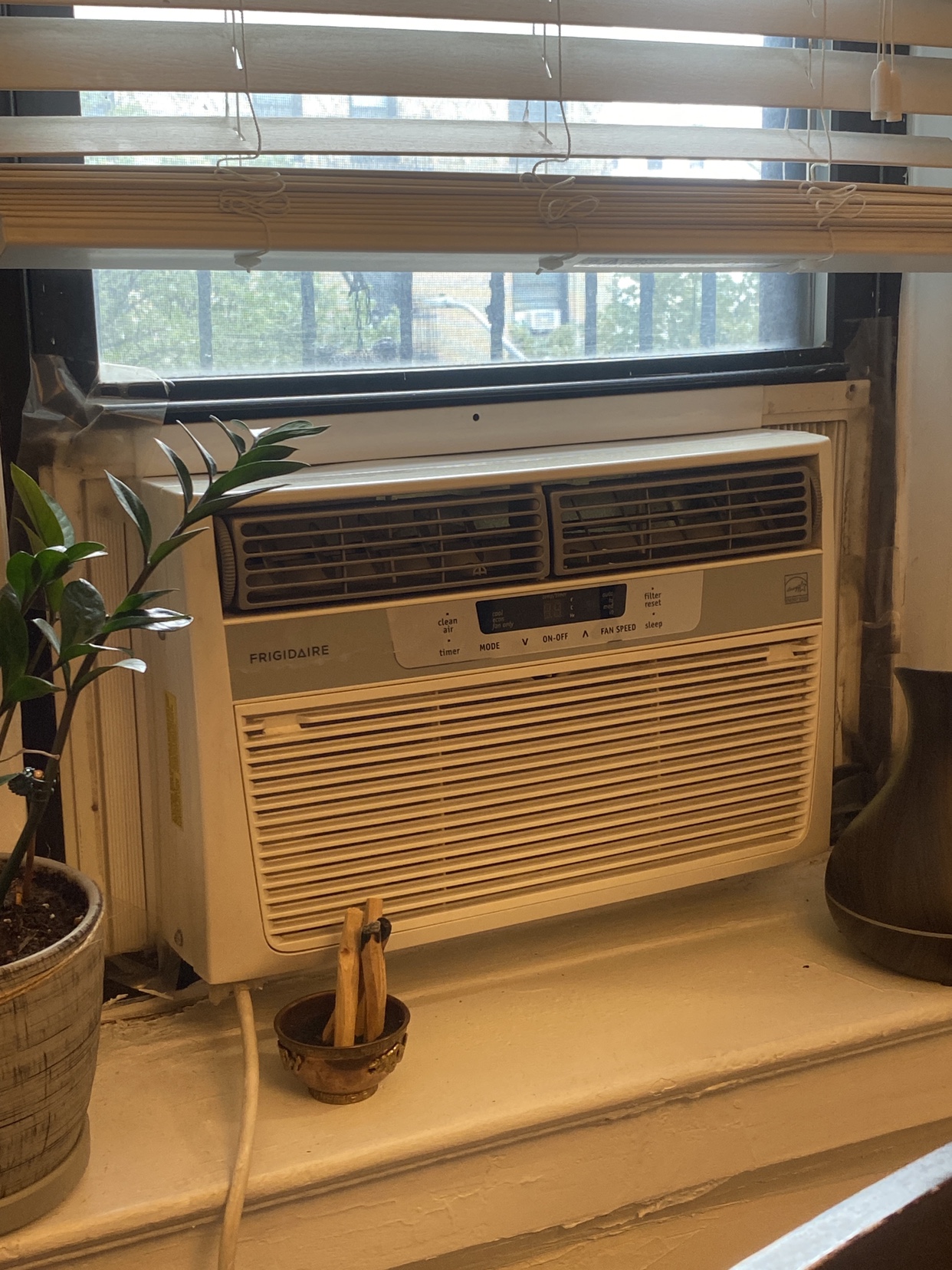Frigidaire air Conditoner