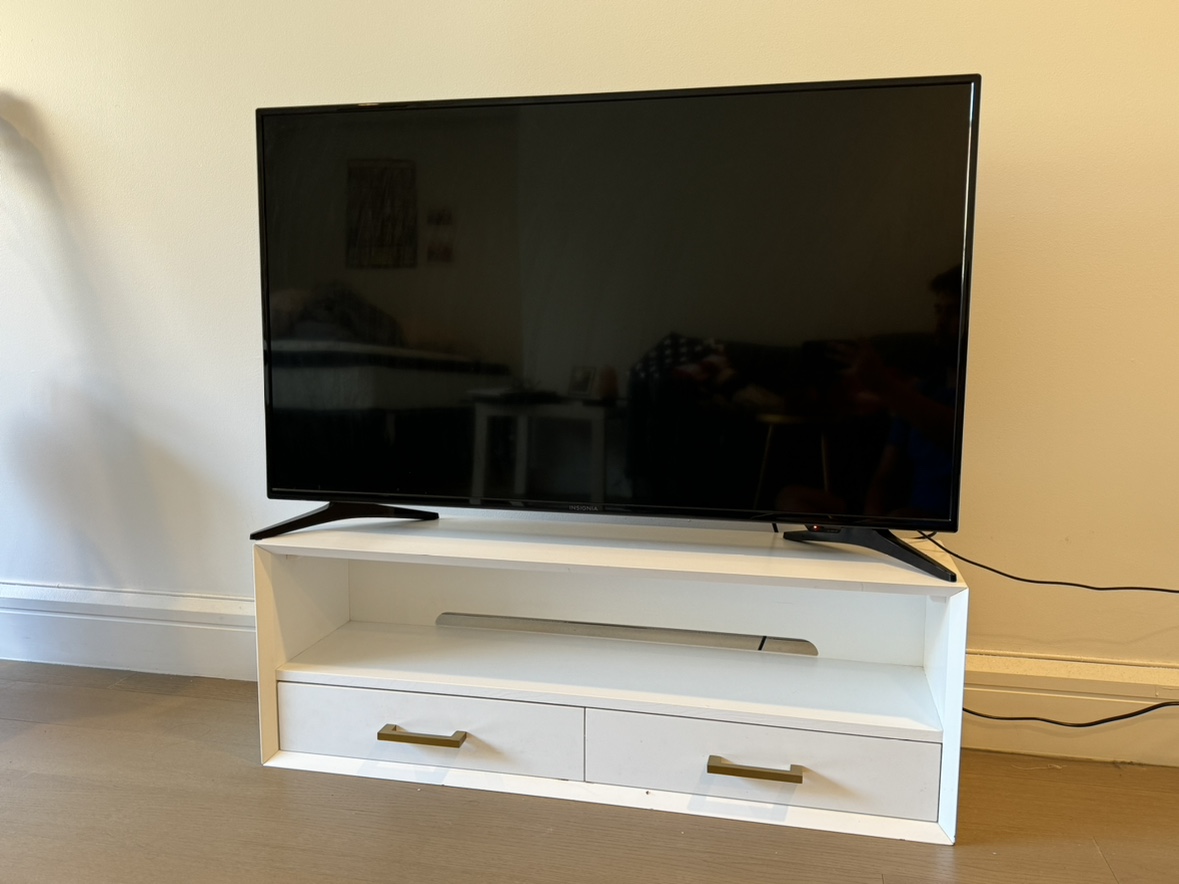 Insignia 42-inch smart TV full HD 1080p - photo 4