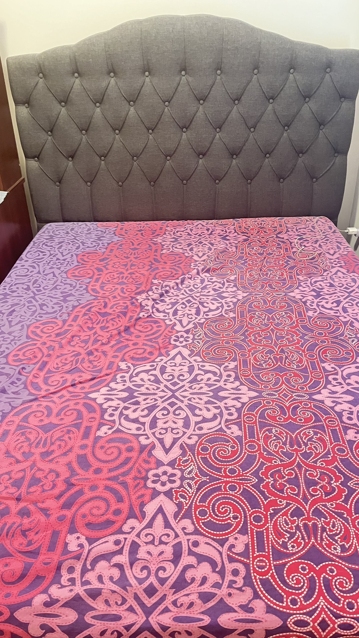 Queen size bed - photo 3