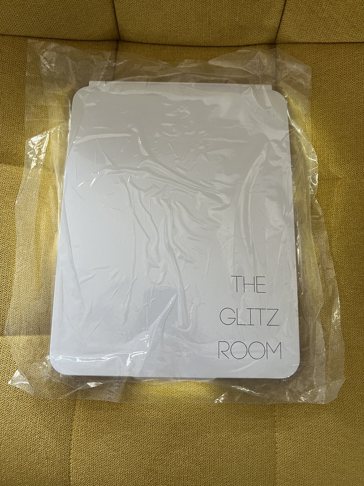 The Glitz Room Mirror USB portable travel image indicator(2)
