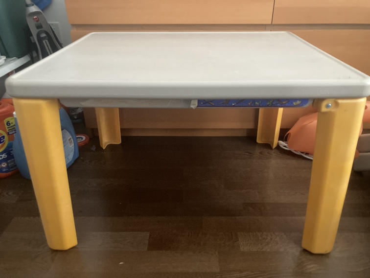 Kids foldable table and chairs set - photo 2