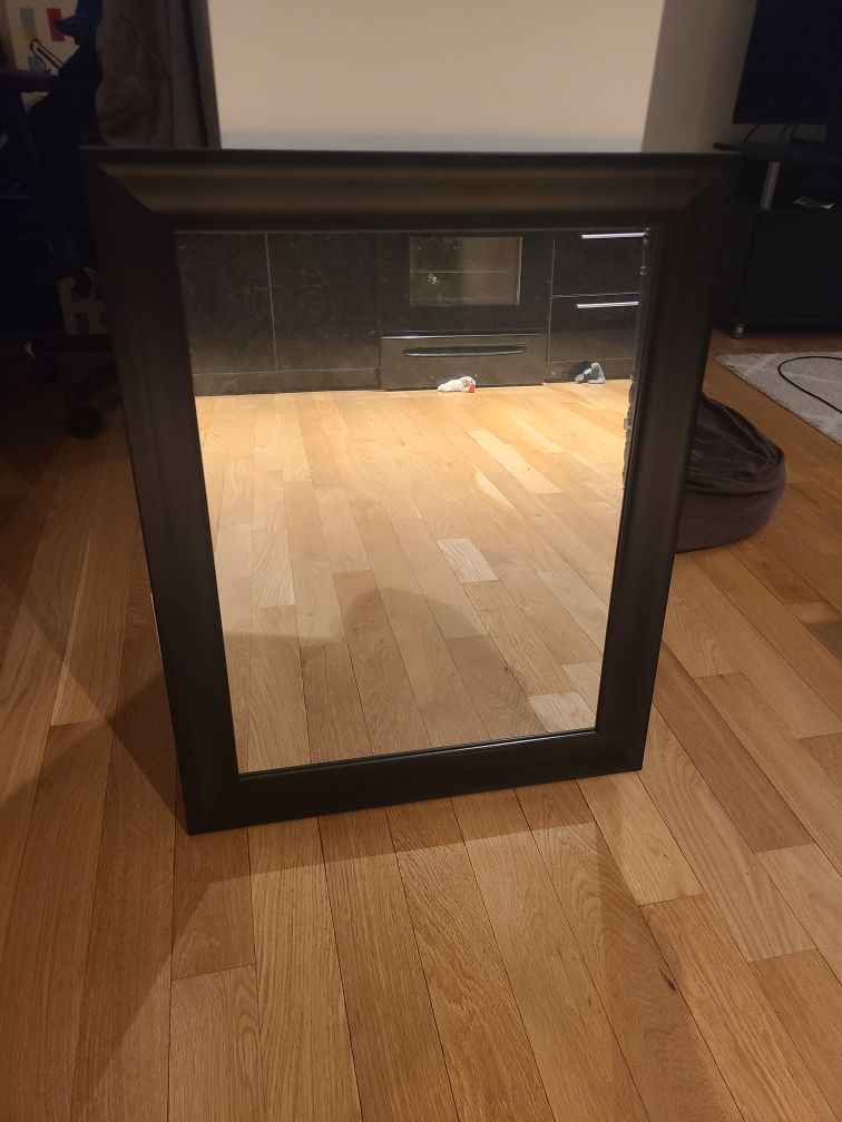 wall mirror