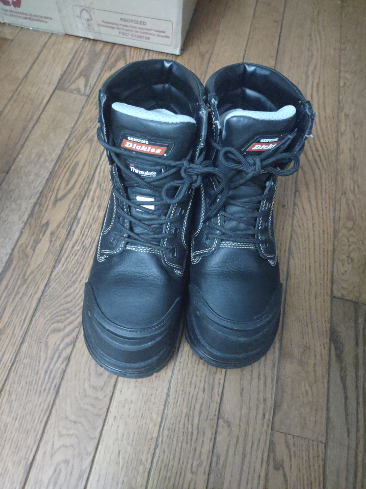 safety shoes image indicator(2)